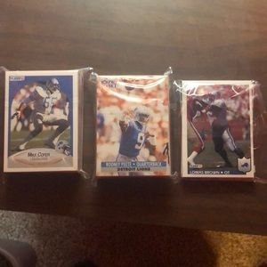 LLIONS CARD BUNDLE 1988-1992 W/ SOME BARRY SANDERS CARDS and etc..